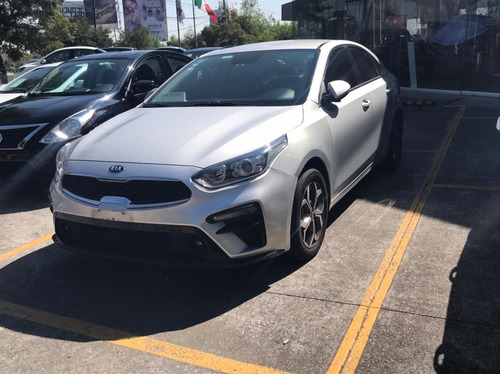 Imagen 1 de 13 de Kia Forte 2019 2.0 Ex 4 P At