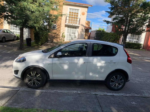 Imagen 2 de 8 de Fiat Palio 2017 1.6 Sporting At