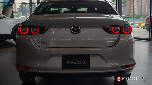 Imagen 10 de 15 de Mazda 3 Sedan Grand Touring Híbrido 2023