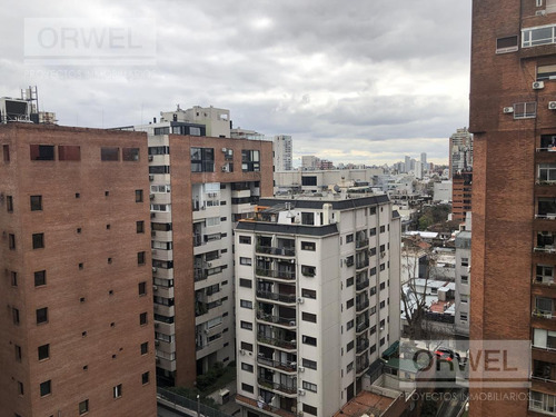 150 M2. Espectacular Edificio En Libertador Y Olazabal. 1 Coch.
