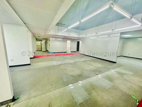 Imagen 20 de 30 de Edificio Comercial (3 Niveles) Alquiler Chacao Mls-23-30286