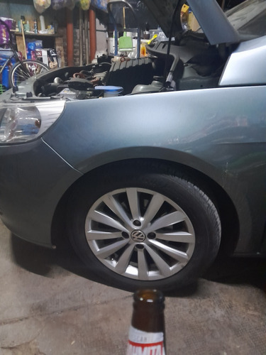 Volkswagen Voyage 1.6 101cv