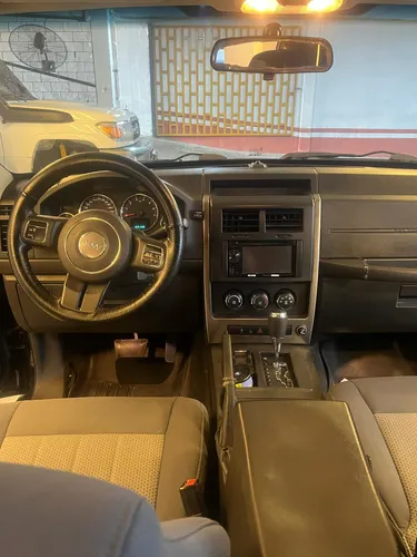 Jeep Cherokee Kk Límited 2011