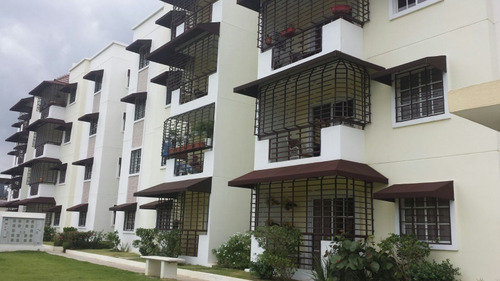 Apartamento En Alquiler. Seguridad 24 Horas