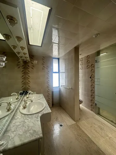 En Venta Lujosa E Iluminada Residencia, Localizada En Circuito Novelistas, Satélite.