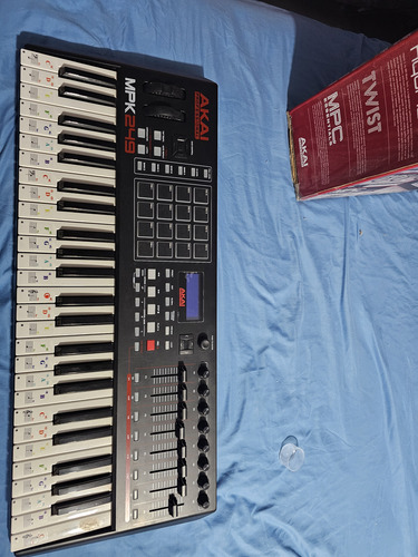 Akai Professional Mpk249 - Controlador Midi Usb Con Teclado (Usado)