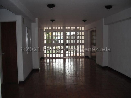 Imagen 3 de 22 de Amplio Apartamento En Alquiler Los Ruíces #22-3501