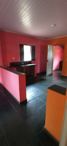 Sítio Com Mais De 20 Mil M2 E Pomar.