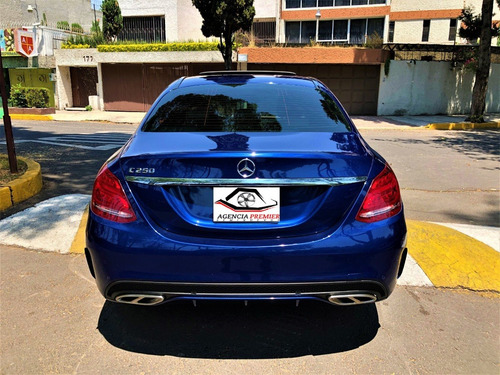Imagen 4 de 15 de Mercedes C250 2018/42 Mil Km F.agencia Único Dueño Impecable