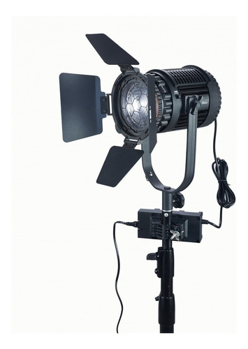 Fresnel Luz Led Nanguang Cn-30f 30w Fotografia Video