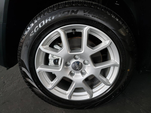 Imagem 10 de 10 de Jeep Renegade 1.8 16v Flex Longitude 4p Automático
