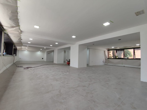 Imagen 3 de 10 de Alquiler / Venta Edificio Empresarial De Baja Densidad 3.000m2 Las Mercedes