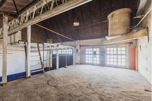 Deposito Industrial Con Oficinas En Venta En Munro