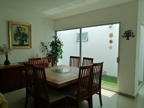 Casa De Una Planta En Lomas De Juriquilla, 3 Recs, 3.5 Baños