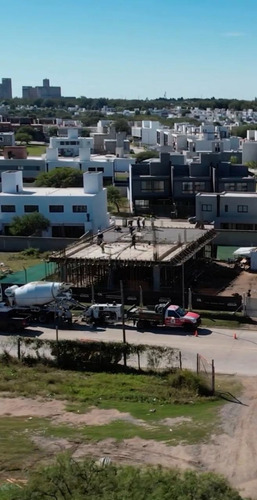 Cuestas De Manantiales - 250mts - Apto Duplex - Mj