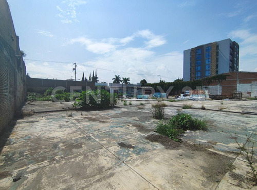 Terreno En Venta 1,869 M2, Camino Real A Cholula, Dentro De Privada, Puebla