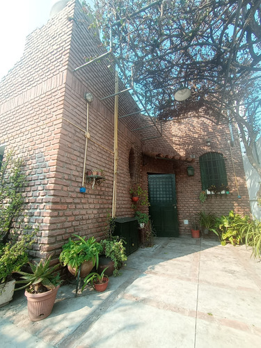 Casa Quinta En Venta. Platanos