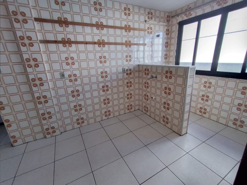 Imagem 6 de 8 de Apartamento Com 1 Dormitório Para Alugar, 52 M² Por R$ 700,00/mês - Centro - Ponta Grossa/pr - Ap0847