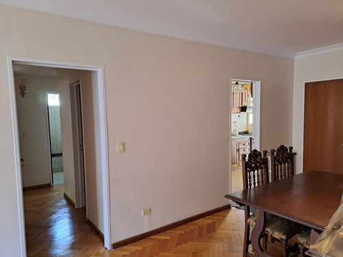 Venta- Departamento Semipiso 4 Amb- C/ Cochera