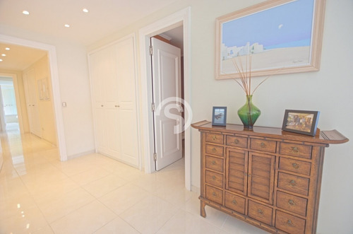 Apartamento En Alquiler - Mansa- Ref: 3989