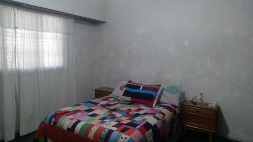 Excelente Casa En Lote Propio 3 Ambientes- Billinghurst
