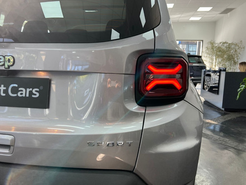 Imagen 3 de 15 de Jeep Renegade 1.8 Sport