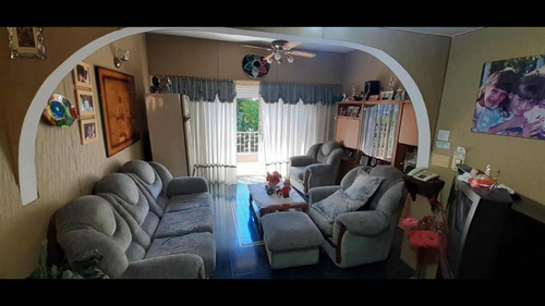 Casa En Venta - 2 Dormitorios 2 Baños 1 Cochera - 250mts2 - Villa Bosch