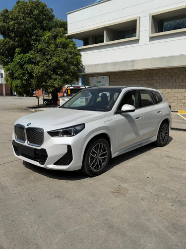 Bmw Ix1 Edrive 25l M Sport