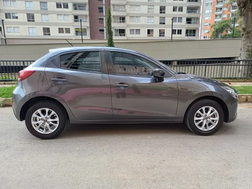 Mazda 2 1.5 turing