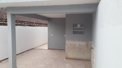 Casa Nova Com Piscina Próximo A Mercados, Escolas, Transportes...