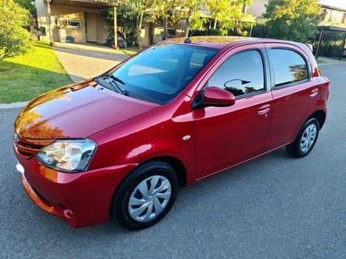 Toyota Etios 1.5 Xs 2016