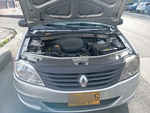 Renault Logan 1.4 Entry Familier 2012