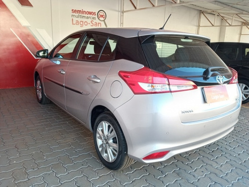 Imagem 6 de 14 de Toyota Yaris Hb Xl Plusat