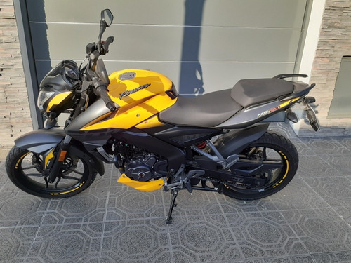 Bajaj Rouser Ns 200