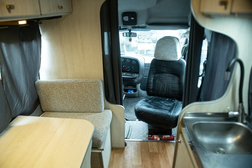 Imagen 17 de 25 de Motorhome Super Equipado - Iveco Daily 50c16 2014