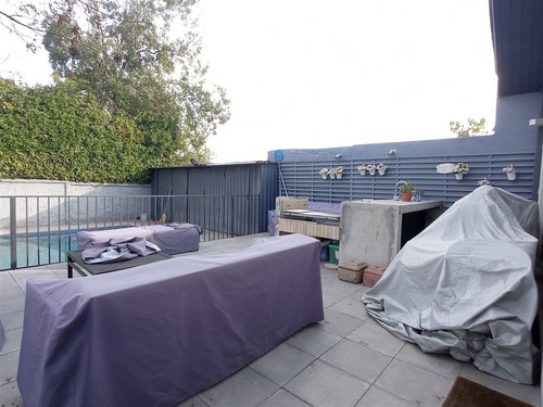 Casa En Venta De 4 Dorm. Latadia/manquehue/sebastian Elcano