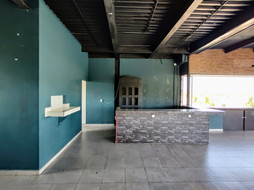 Local En Venta Plaza Avanzza, Av. El Jacal