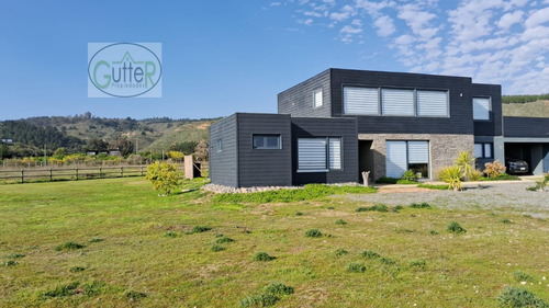 Se Vende Propiedad En Exclusivo Sector De Tunquén, Algarrobo