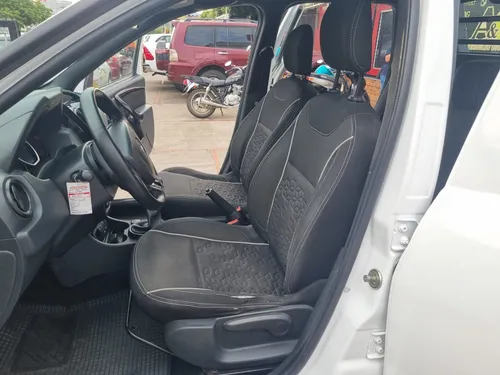 Renault Duster Oroch 2.0 Mt