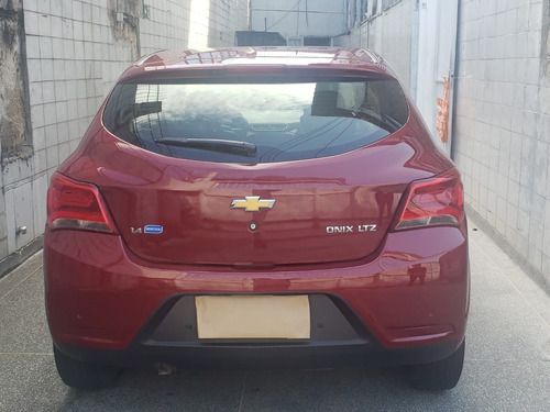 Imagem 11 de 15 de Onix Hatch Ltz 1.4 8v Flexpower 5p Mec.