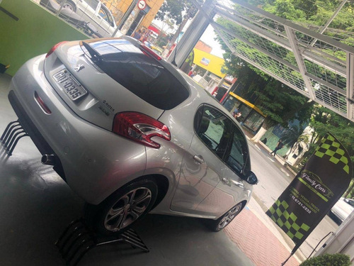 Imagem 7 de 9 de Peugeot