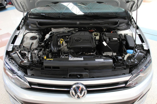 Imagem 3 de 15 de Volkswagen Polo 1.0 200 Tsi Highline 2018