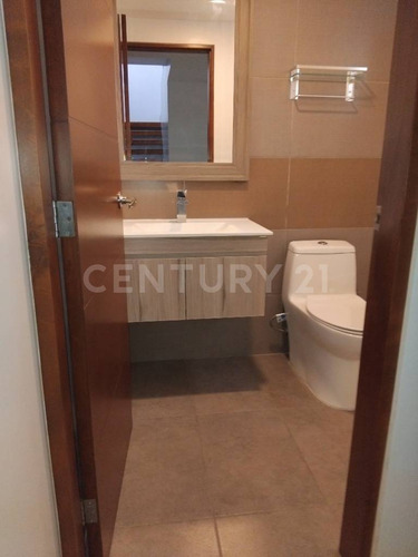 Casa Nueva En Venta En Residencial La Isla, Tijuana B.c.