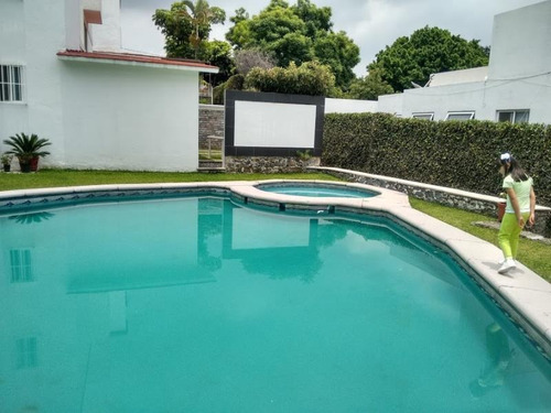 Imagen 1 de 12 de Casa Sola En Venta Av. Domingo Diez