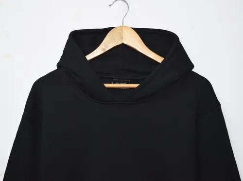 Buzo negro liso hombre hot sale