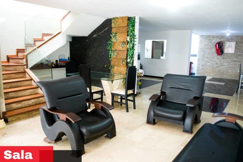Imagen 2 de 18 de Casa En Venta En La Fontana, Pueblo Nuevo