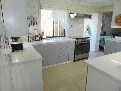 Vendo Casa 295 M2 Construidos, 5 Habitaciones, Quilpue