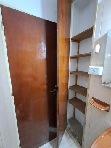 Departamento En Venta 2 Dormitorios Con Balcón. Centro. Sobre Vélez Sarfield