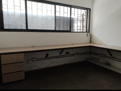 Local Comercial En Streep Center Vitacura/esq.padre Hurtado