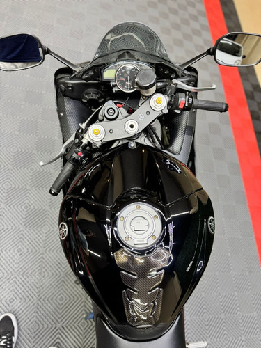 Yamaha R6